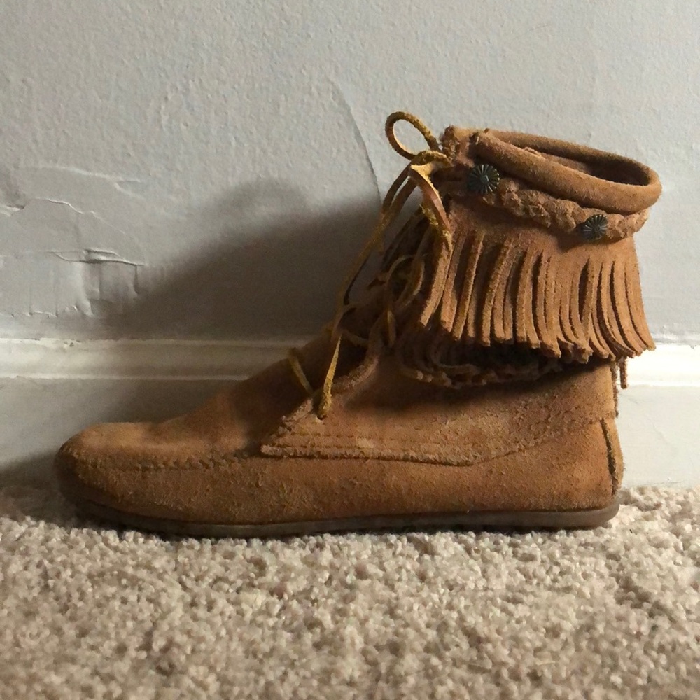 Minnetonka double fringe booties